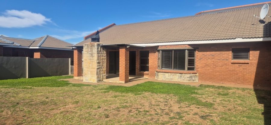 3 Bedroom Property for Sale in Hillside View Free State